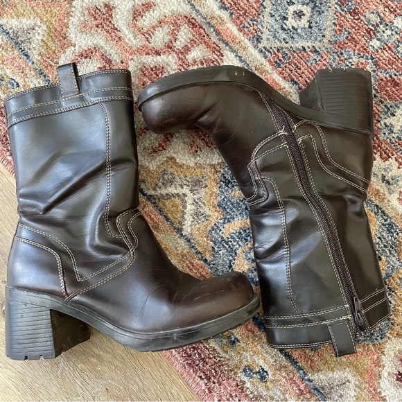 VTG Y2K NO BOUNDARIES CHUNKY FAUX LEATHER BOOT - Picture 7 of 8